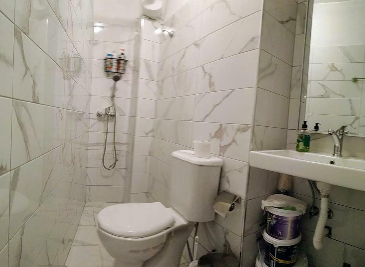 Superb Studio Apartment Near To The City Center Tiranë Ngoại thất bức ảnh