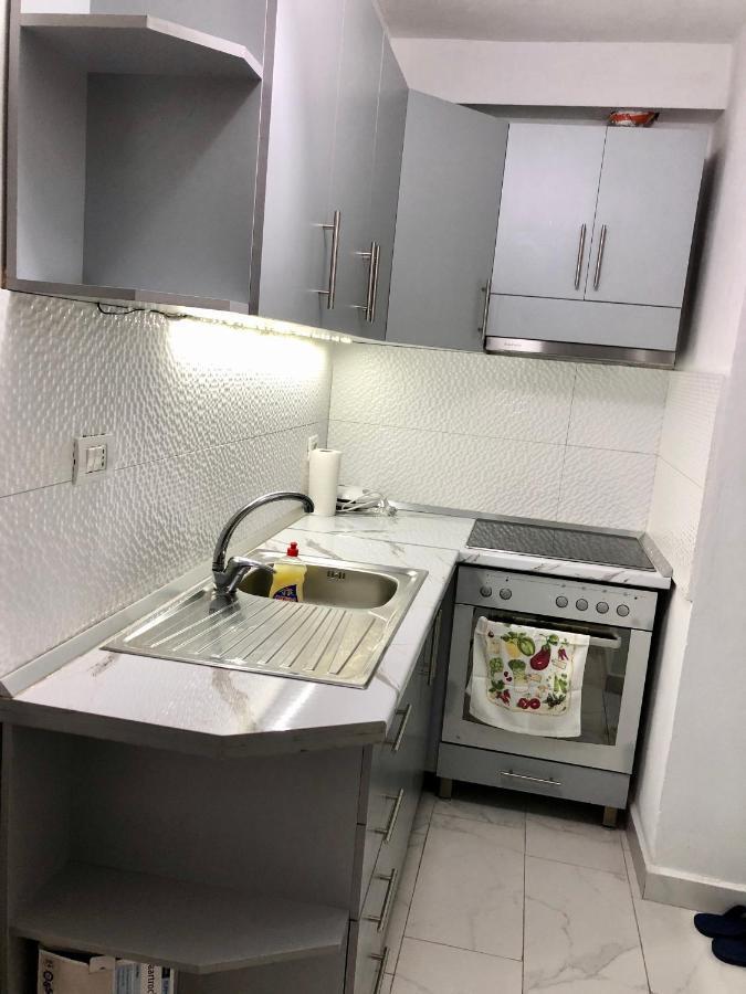 Superb Studio Apartment Near To The City Center Tiranë Ngoại thất bức ảnh